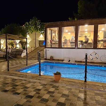 Al Namteh Lodge Abil 외부 사진